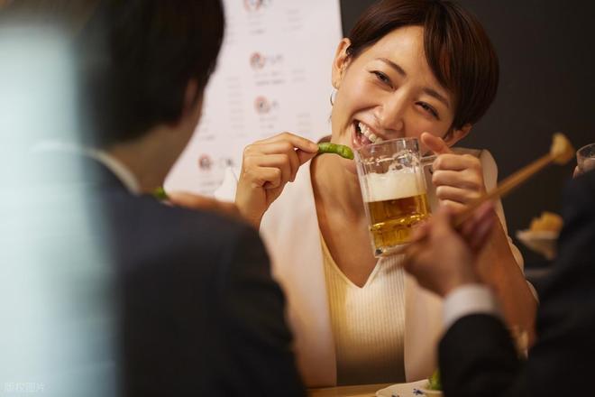 次男子望而却步 女子:每次都是花我的钱ky开元棋牌江苏31岁女子相亲见面3(图2) 次男子望而却步 女子:每次都是花我的钱ky开元棋牌江苏31岁女子相亲见面3(图2)