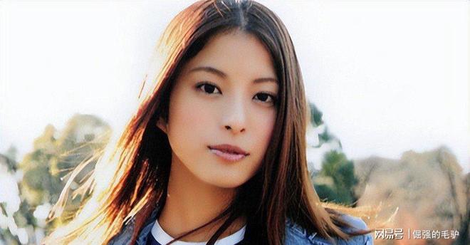 照片泄露丈夫不堪受辱车内上吊自杀开元ky棋牌日本女星婚内出轨不雅(图6)